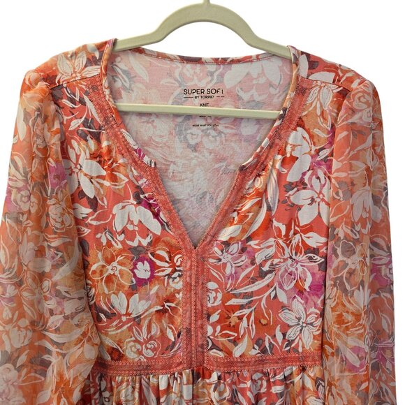 Torrid Super Soft Floral Peplum Top Size Torrid 2/2X - Picture 4 of 6
